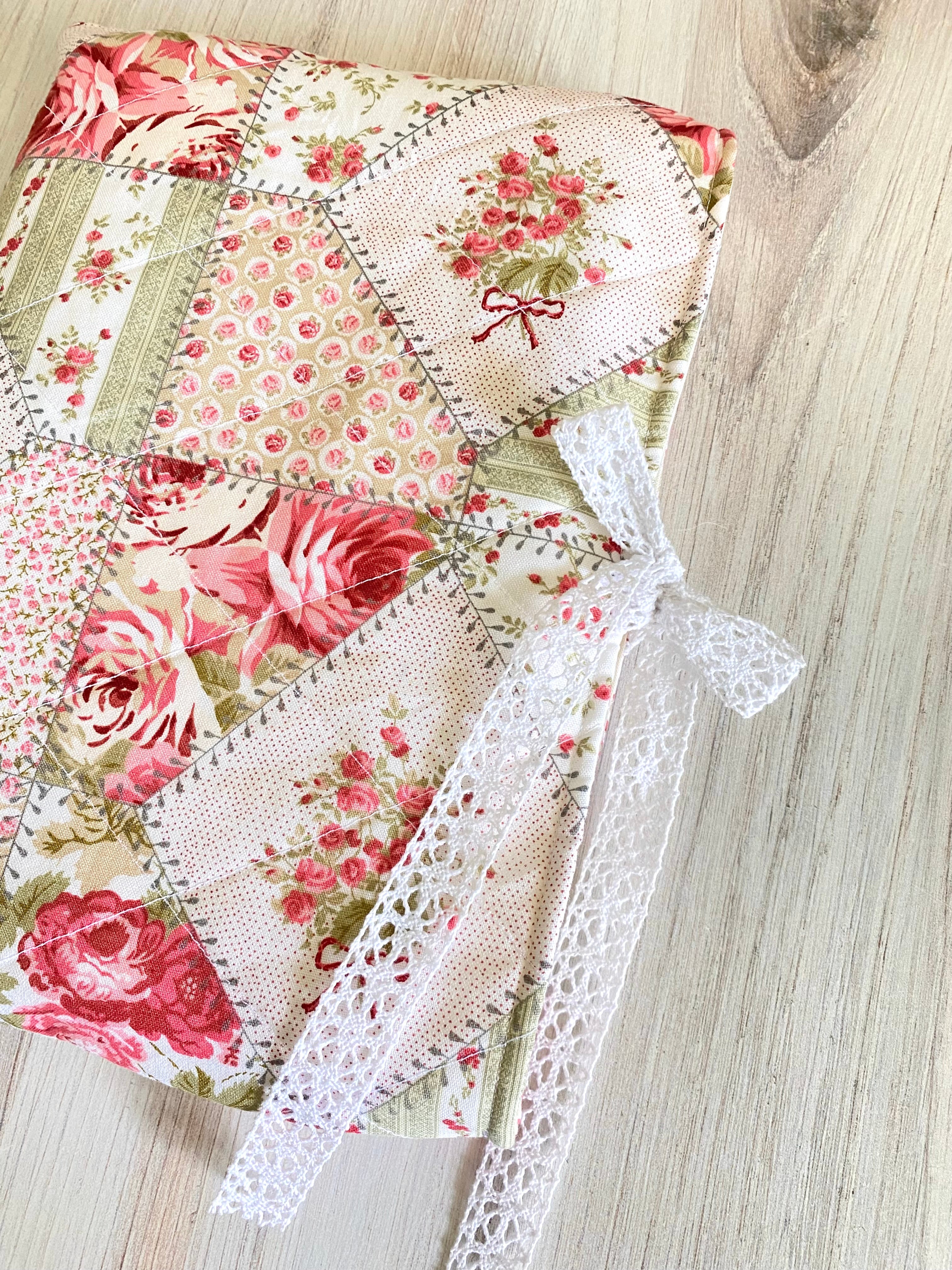 Cottagecore Floral Patchwork Book Sleeve (Old Version)
