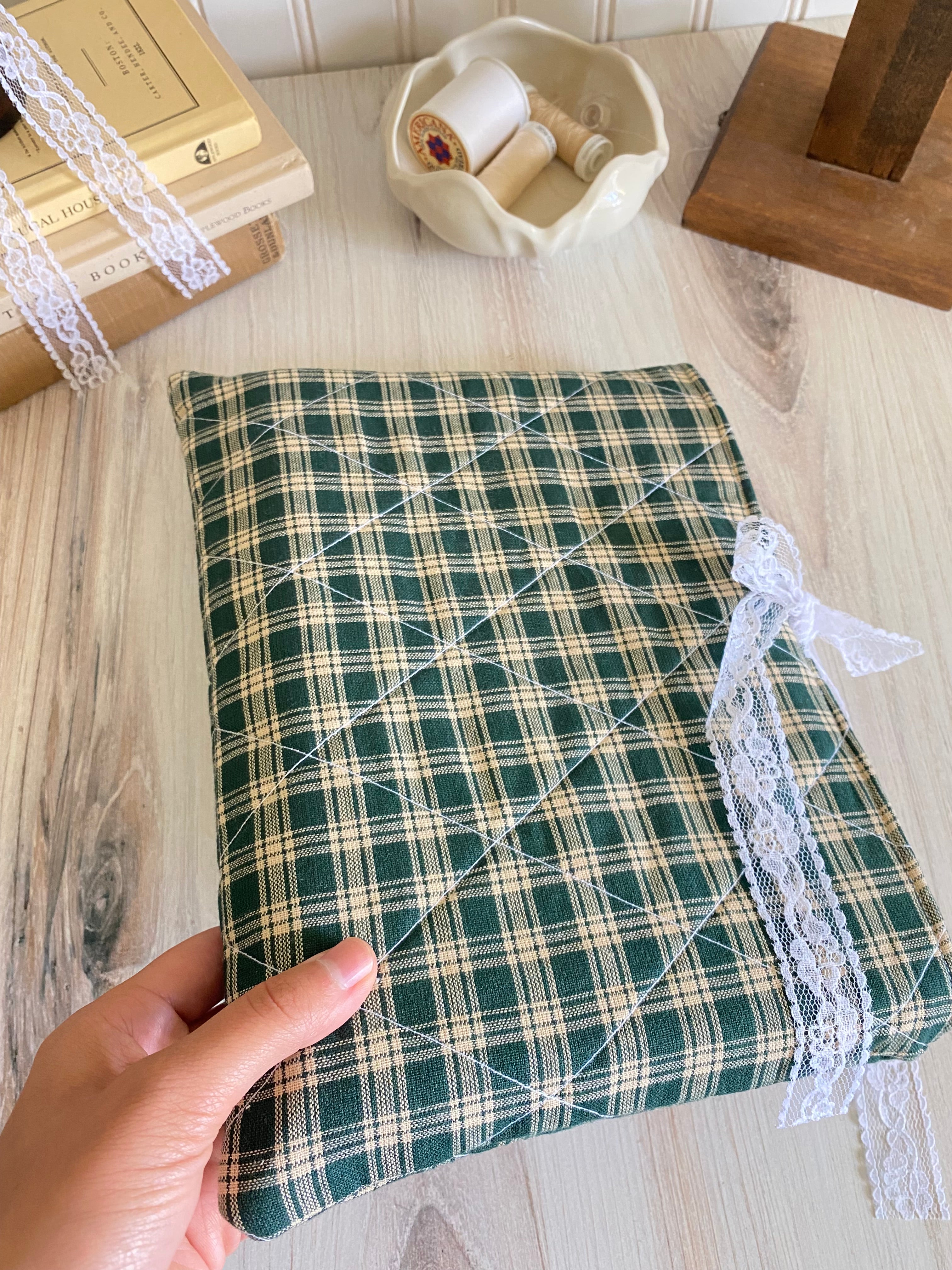 Green Plaid Book Sleeve (Old Version)