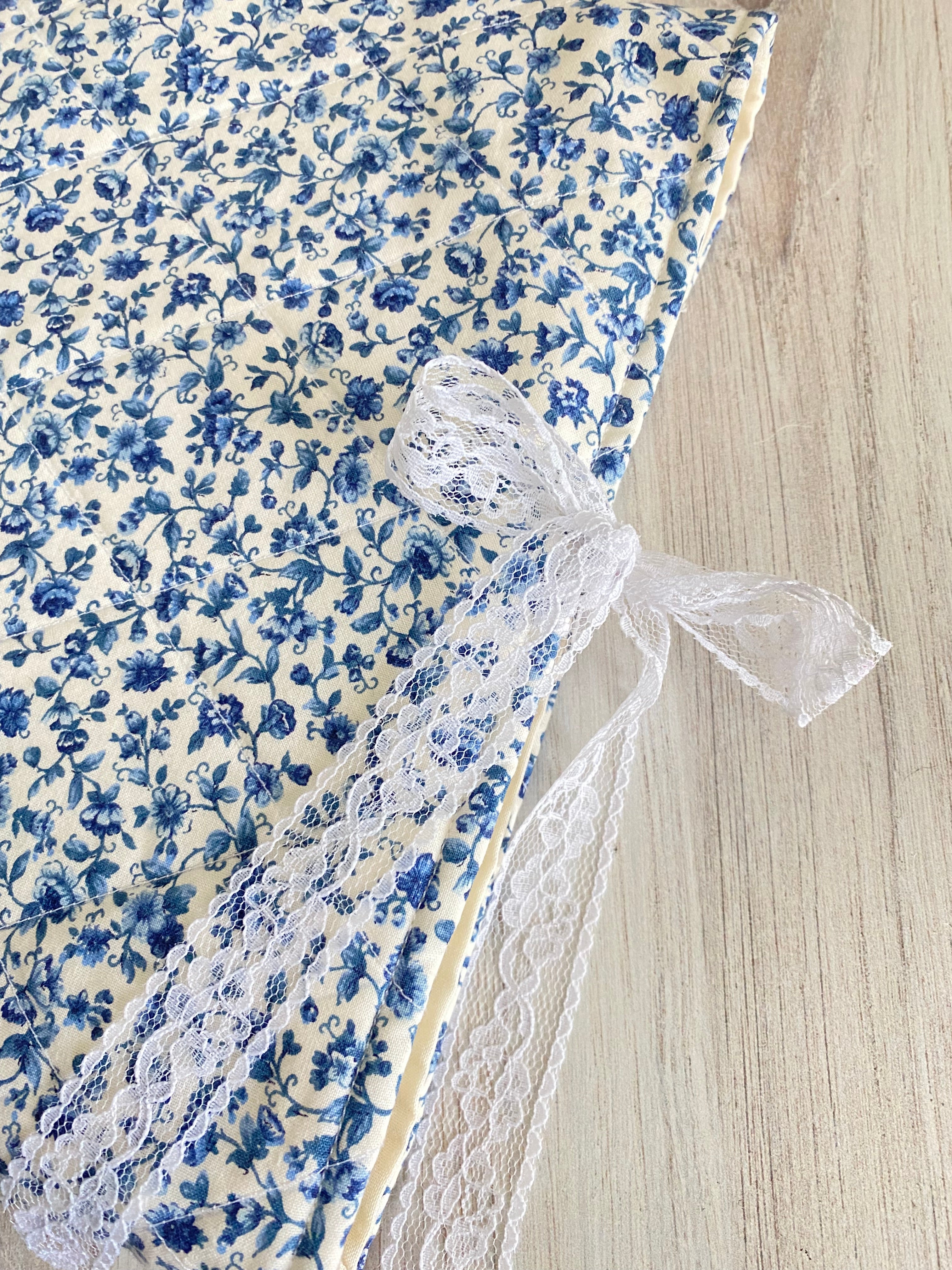 Blue Floral Book Sleeve (Old Version)