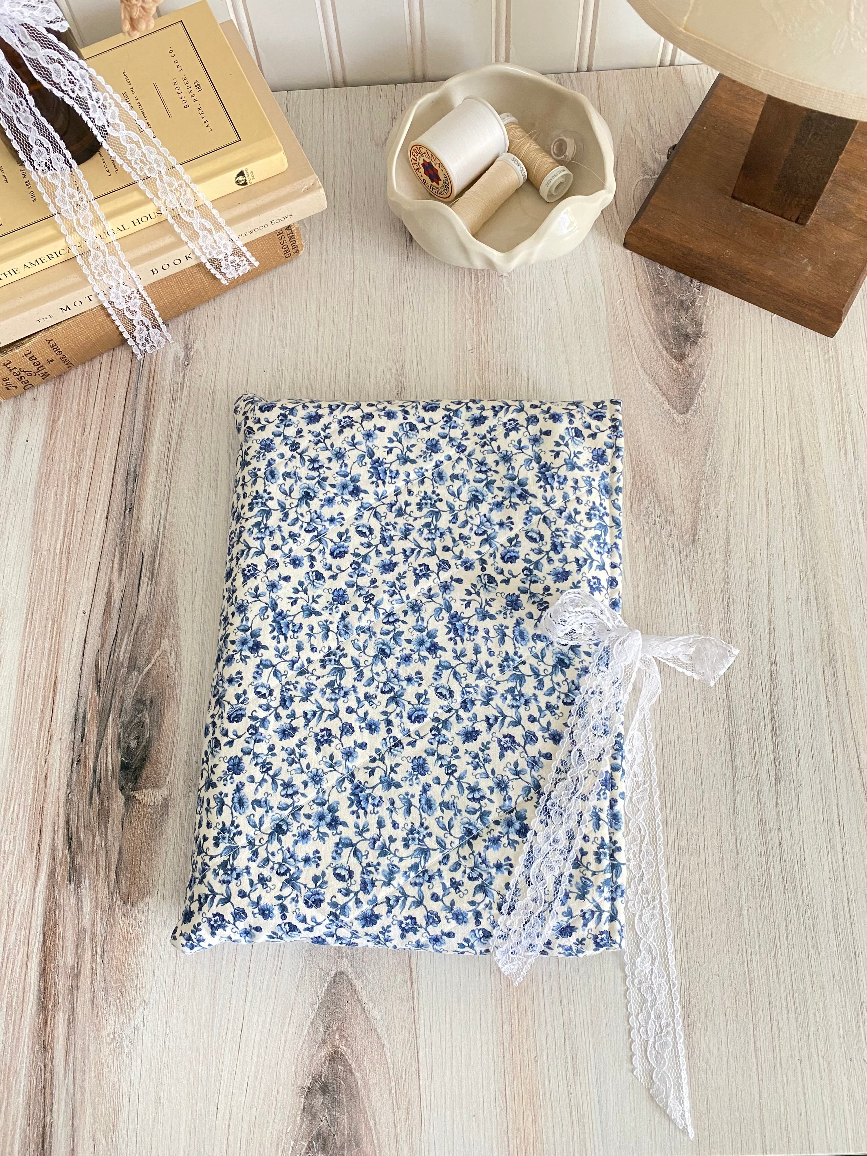 Blue Floral Book Sleeve (Old Version)