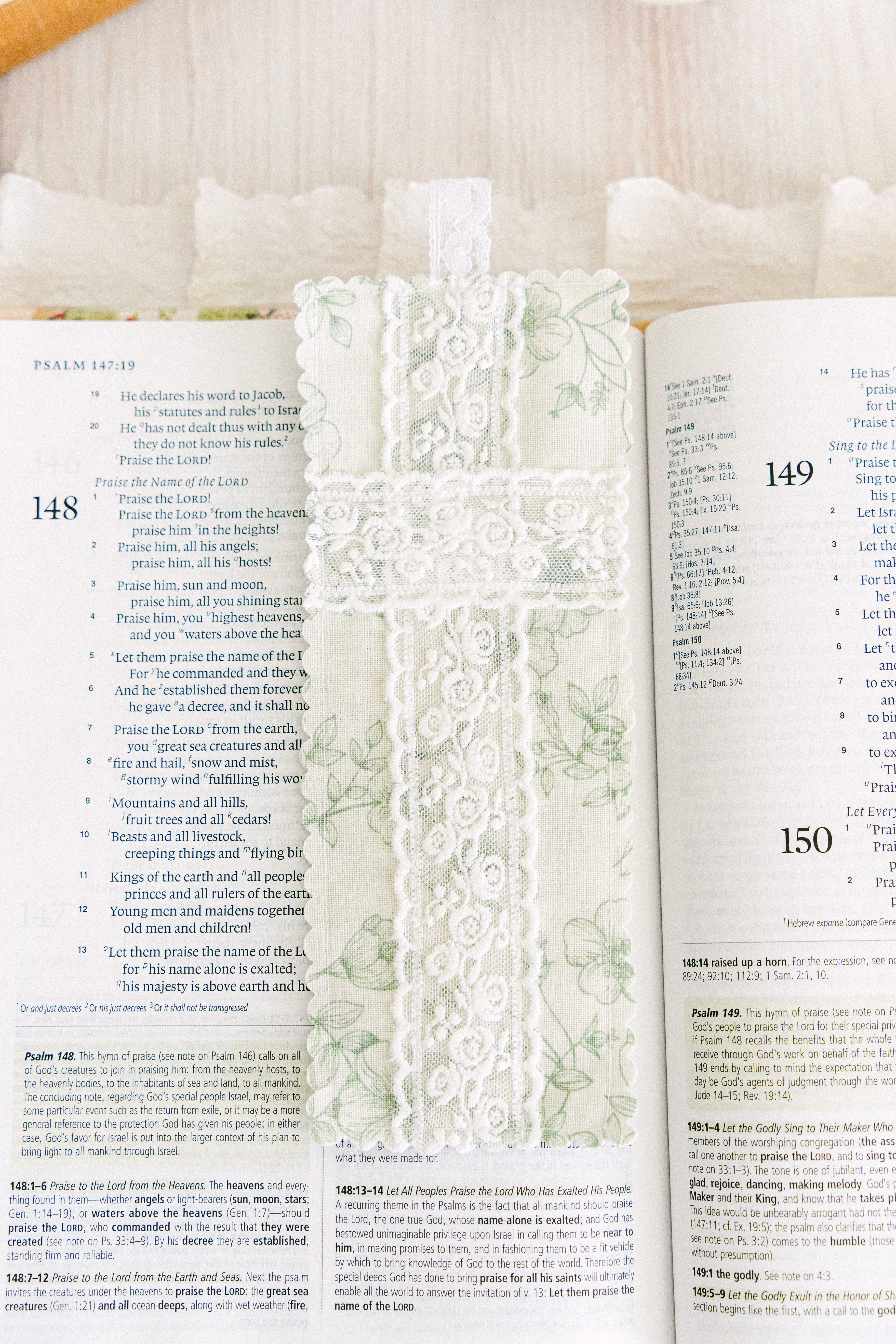 Green & Cream Bookmark