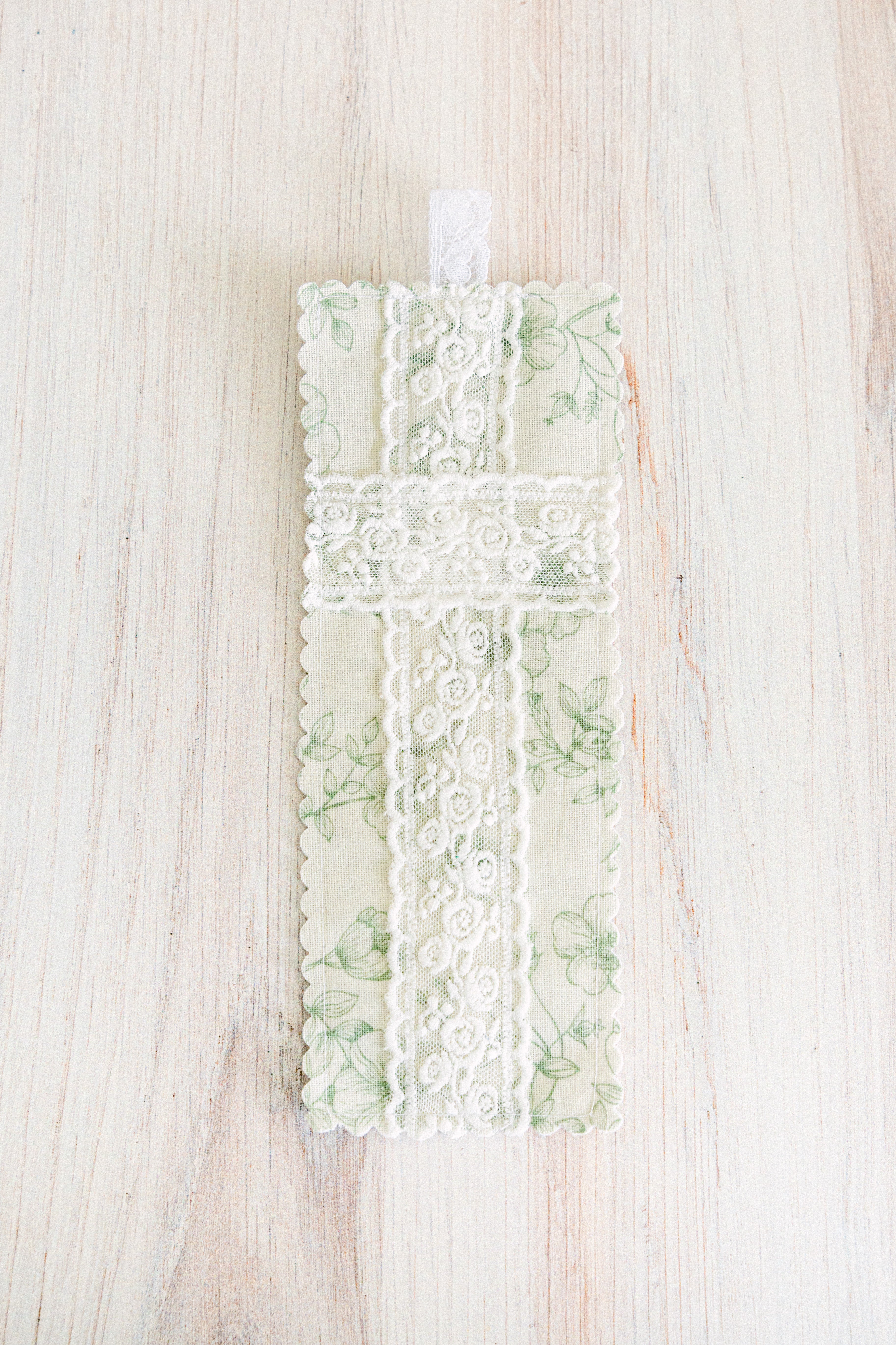 Green & Cream Bookmark