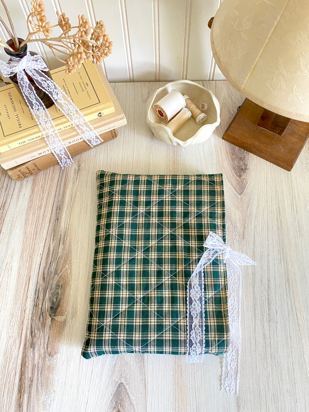 Green Plaid Book Sleeve (Old Version)