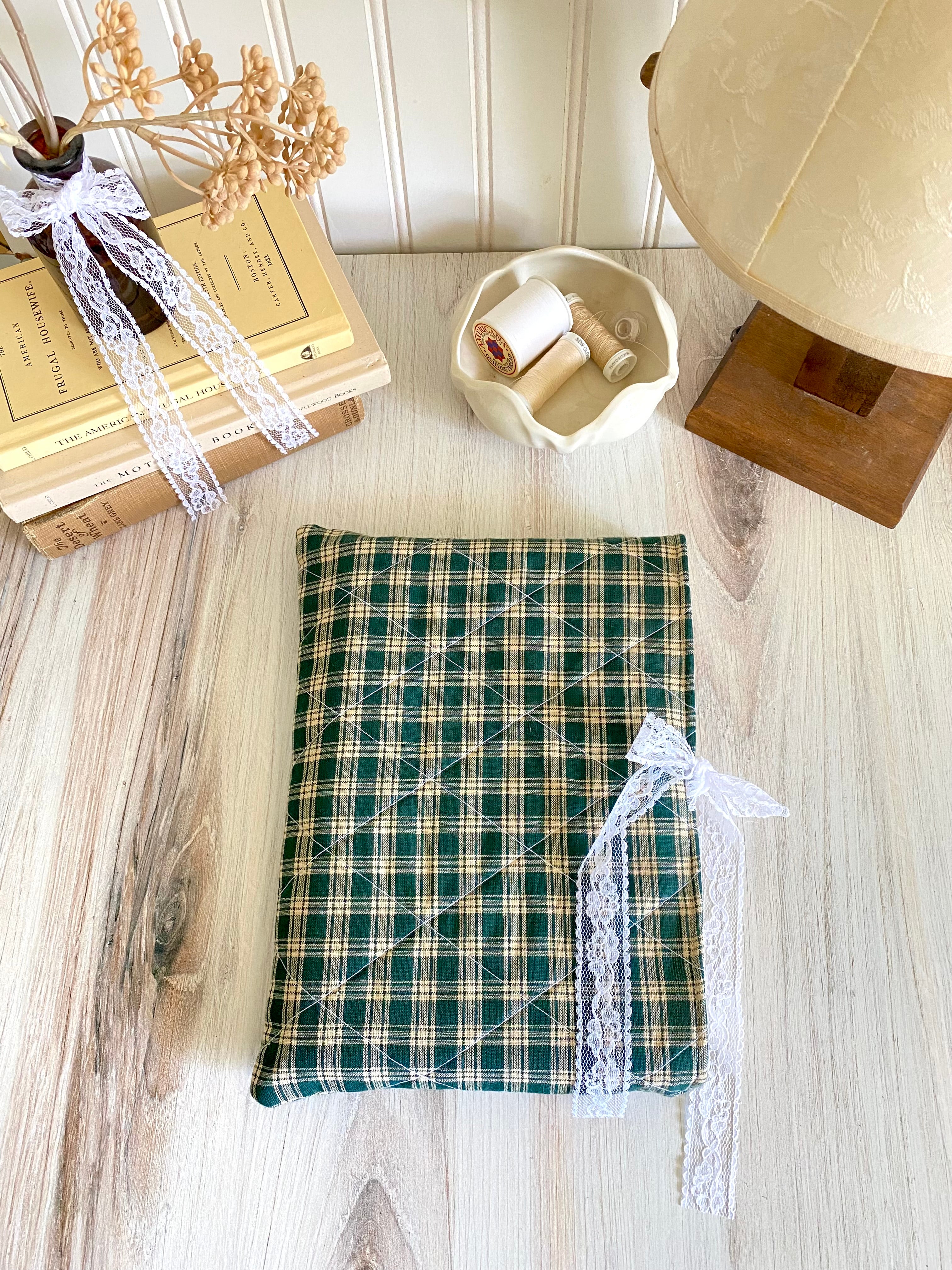 Green Plaid Book Sleeve (Old Version)