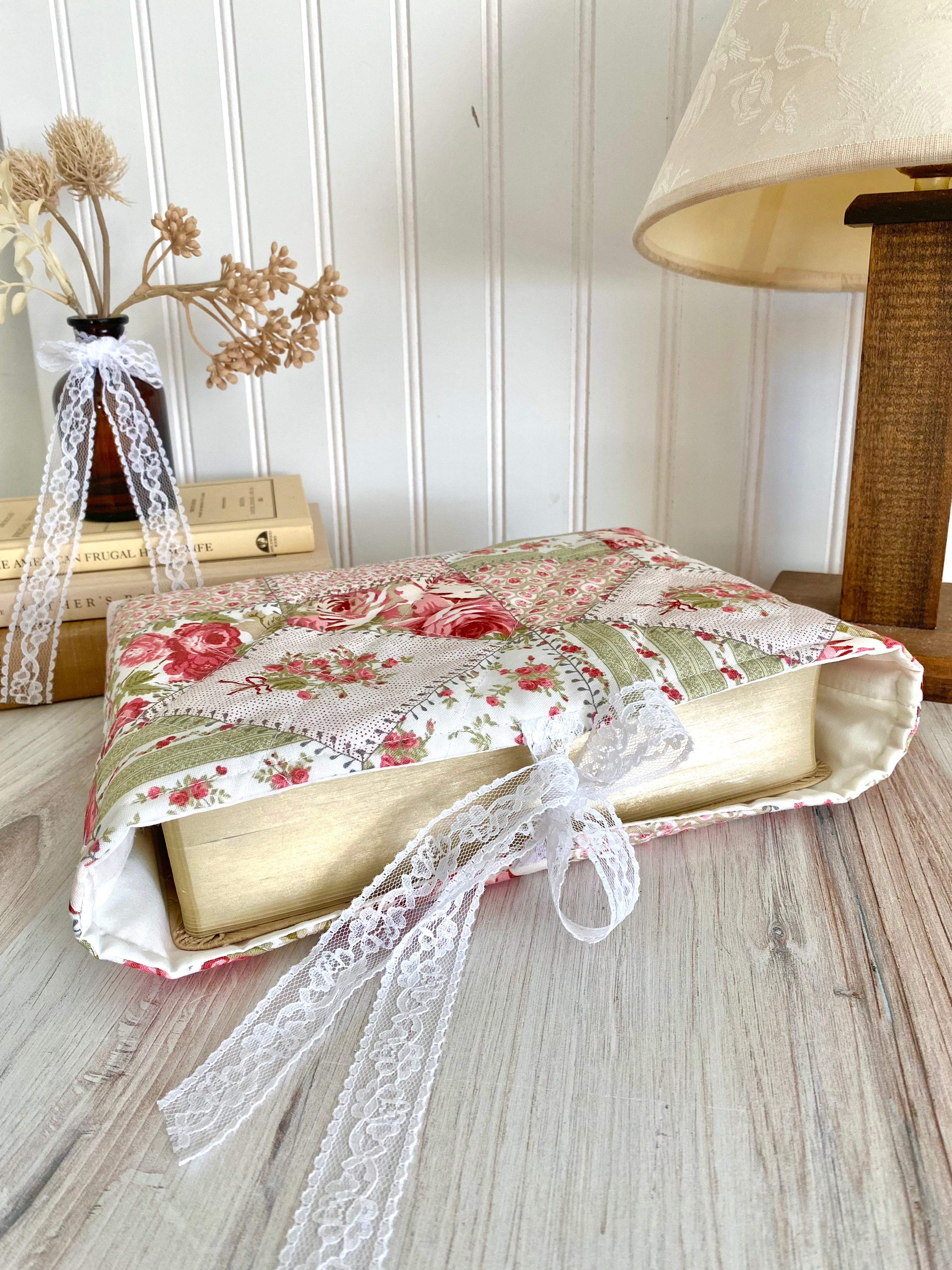 Cottage Core Quilted Bible Sleeve - Large