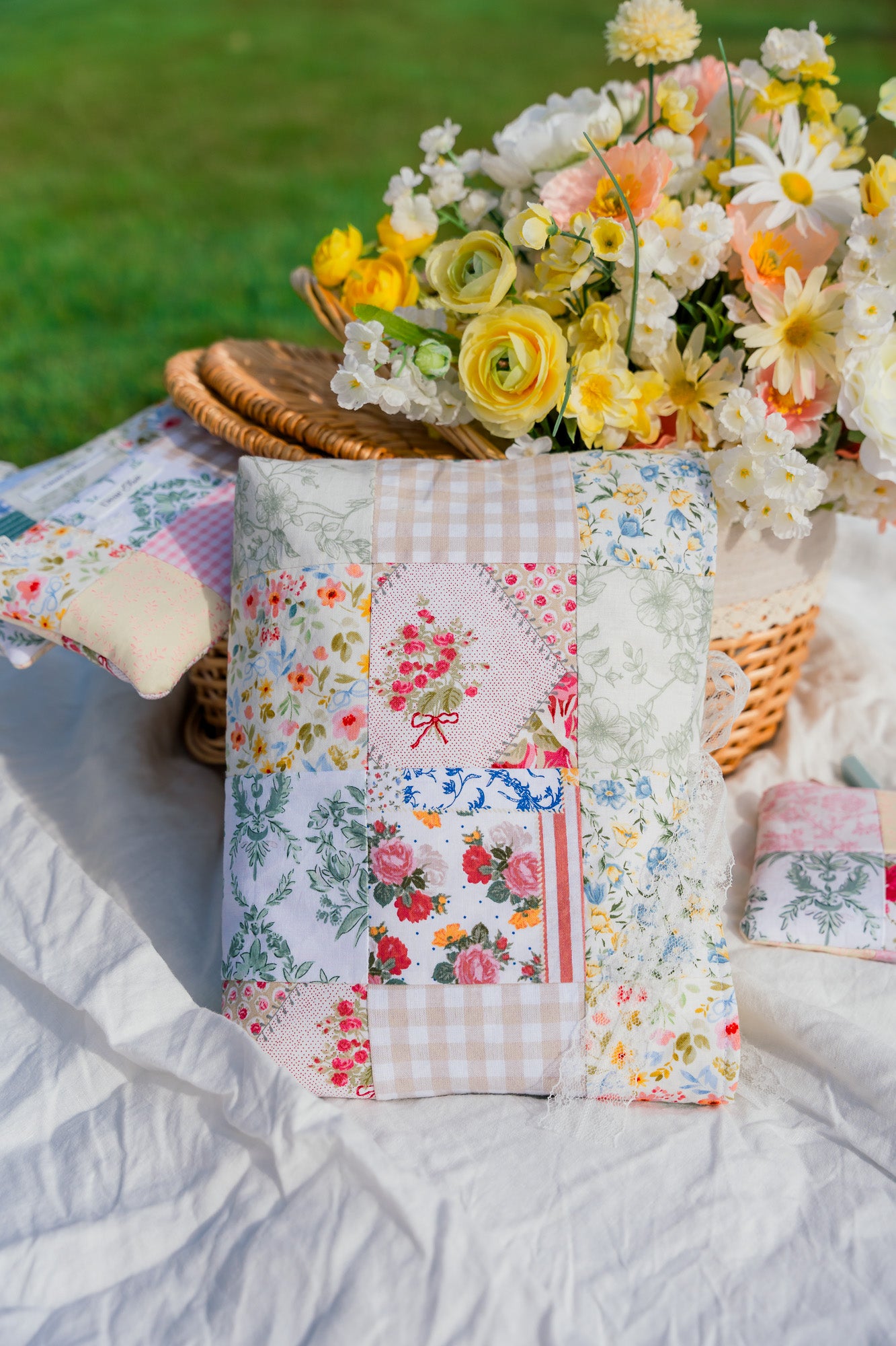 Quilted Patchwork Bible Sleeve - Large Size