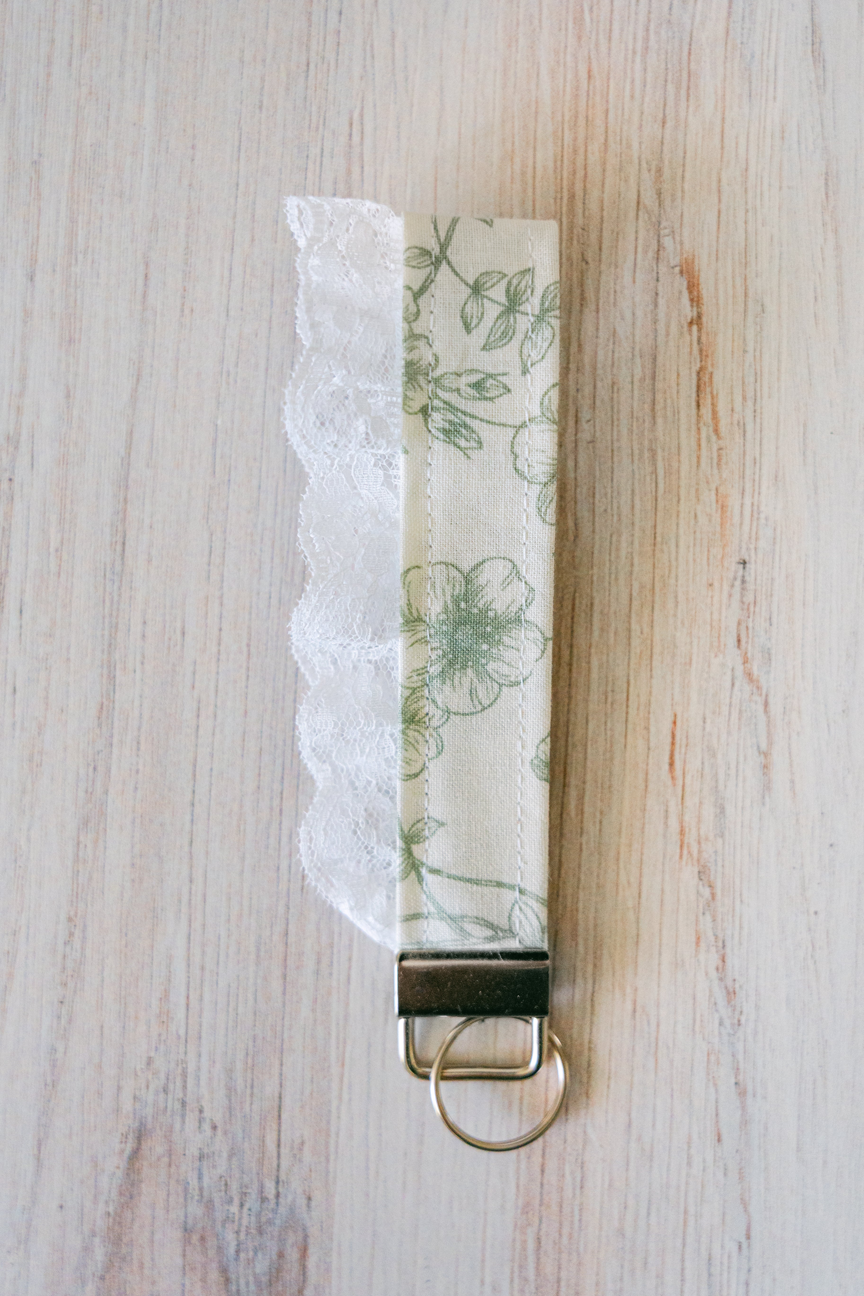Green Floral Keychain Wristlet